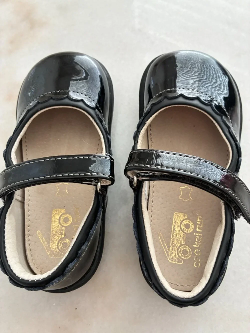 See Kai Run Jane II Black Patent Leather Mary Jane Shoes Size 8